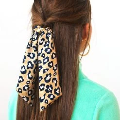 Scrunchie Scarf 9 Scrunchie Scarf -Fashion Clothing Store 0TC spring leopard scrunchie scarf in brunette hair