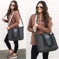 Monogrammed Classic Tote Bag -Fashion Clothing Store 3M0 charcoal classic tote bag split image