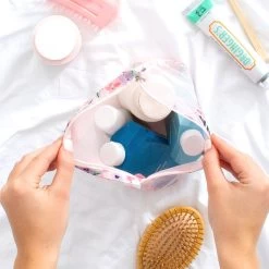 Monogrammed Shower Bag 12 Monogrammed Shower Bag -Fashion Clothing Store 5Gu inside shot of coral floral shower bag