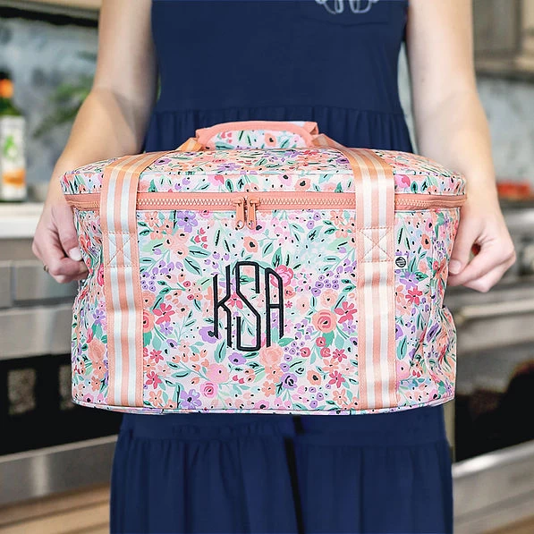 Monogrammed Slow Cooker Carrier 4 Monogrammed Slow Cooker Carrier - Image 4