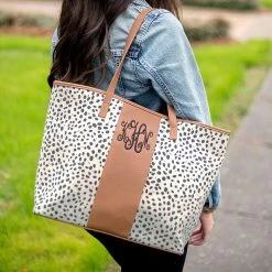 Monogrammed Leopard Tote Bag 5 Monogrammed Leopard Tote Bag -Fashion Clothing Store IOo spring leopard monogrammed tote on shoulder 2