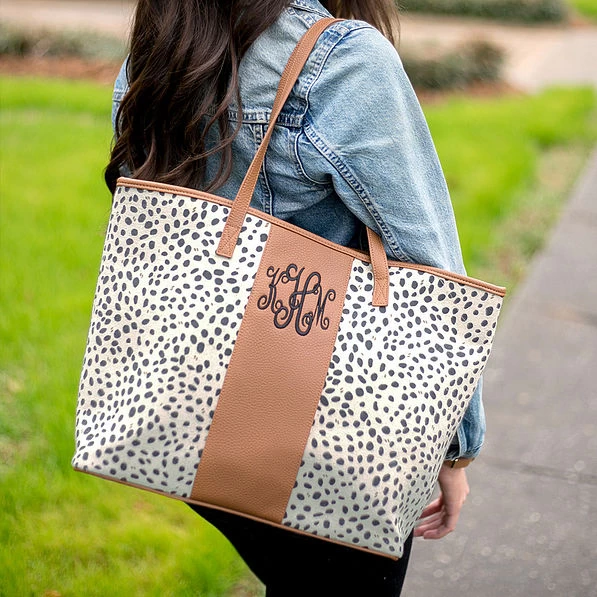 Monogrammed Leopard Tote Bag 3 Monogrammed Leopard Tote Bag - Image 3