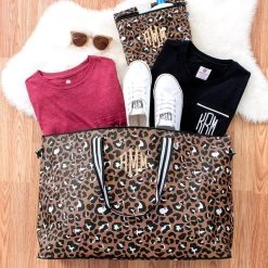 Monogrammed Weekend Bag 10 Monogrammed Weekend Bag -Fashion Clothing Store P0s belp weekender spill shot 02