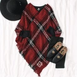 Monogrammed Plaid Poncho -Fashion Clothing Store Tts holiday christmas poncho ootd with leggings and loafers