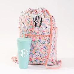 Monogrammed Cinch Bag 12 Monogrammed Cinch Bag -Fashion Clothing Store Z0V studio shot of coral floral cinch bag and mint tumbler