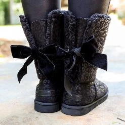 Monogrammed Sherpa Tie Booties 19 Monogrammed Sherpa Tie Booties -Fashion Clothing Store oXq onyx leopard sherpa tie booties back bow